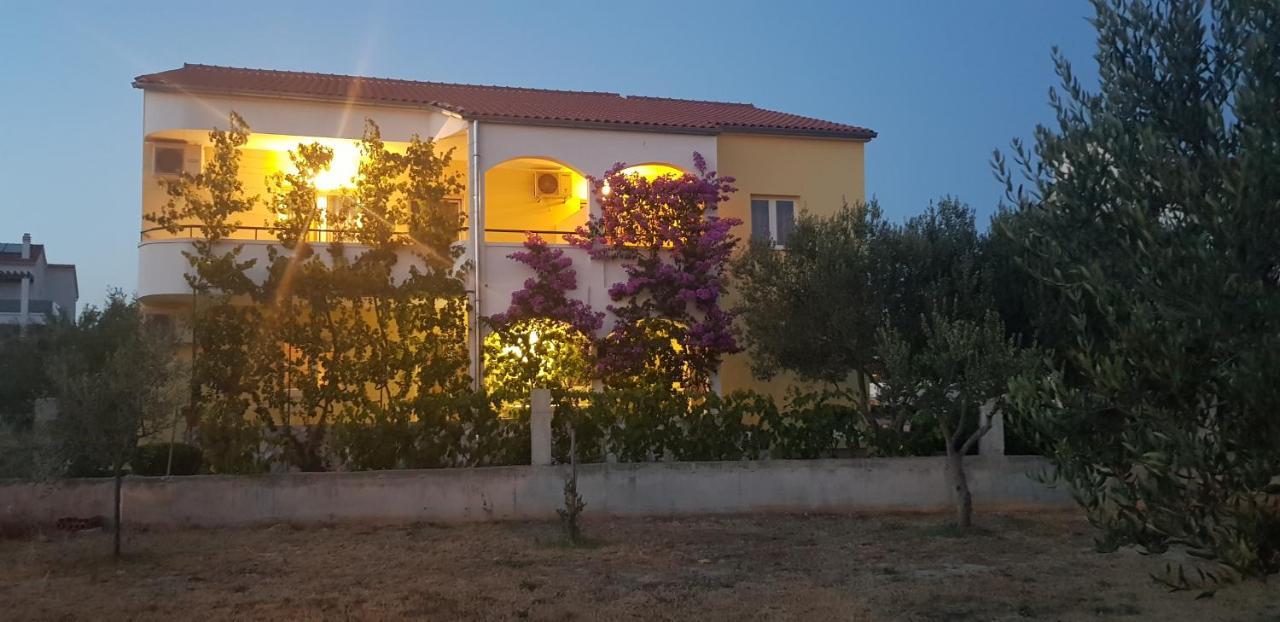 Apartmani Vranjkovic Vodice Esterno foto