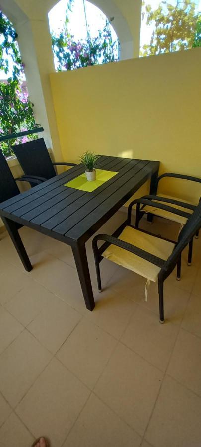 Apartmani Vranjkovic Vodice Esterno foto
