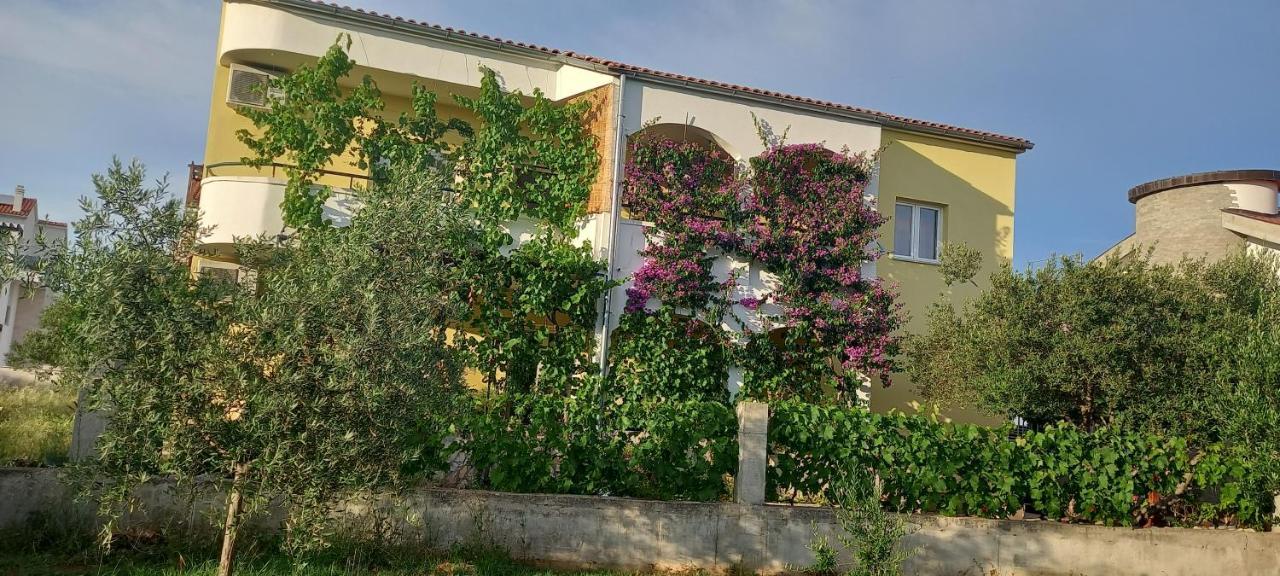 Apartmani Vranjkovic Vodice Esterno foto