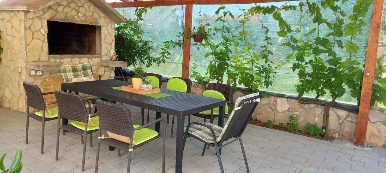 Apartmani Vranjkovic Vodice Esterno foto