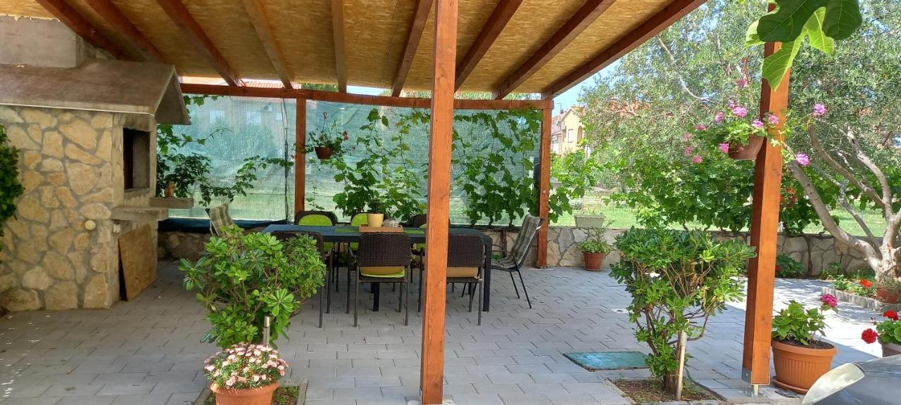 Apartmani Vranjkovic Vodice Esterno foto