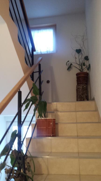 Apartmani Vranjkovic Vodice Esterno foto